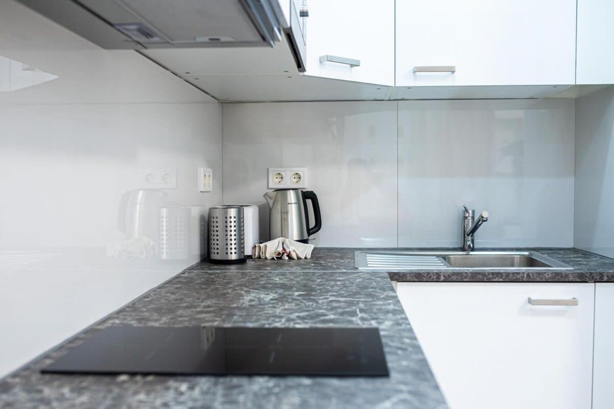 Extra Central - New - Charming Studio Boedapest Buitenkant foto