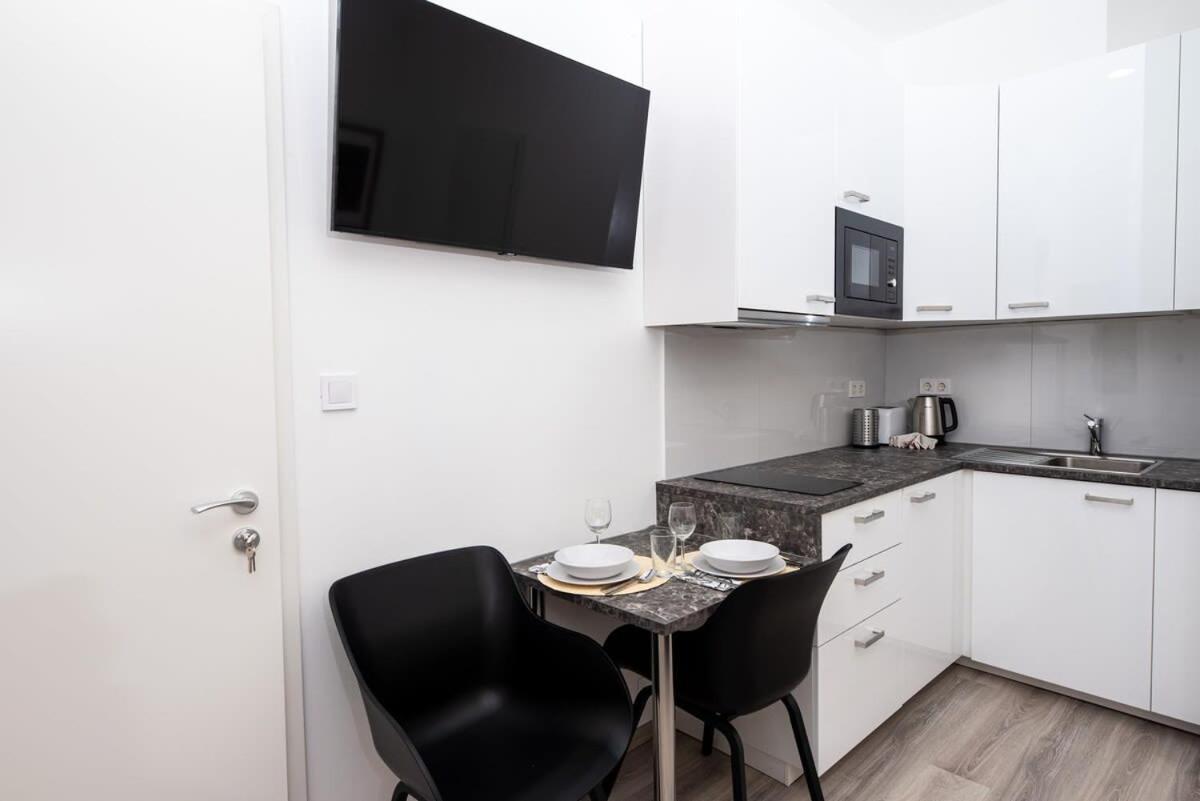 Extra Central - New - Charming Studio Boedapest Buitenkant foto